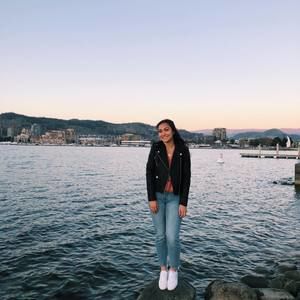 Meet your Posher, Maria